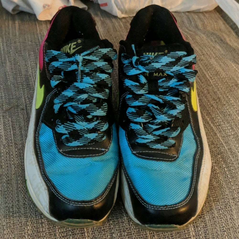 Like new nike air Max 90s style